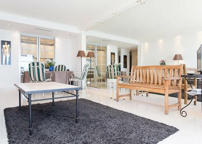 Sea View 3 Beds Next To Palais