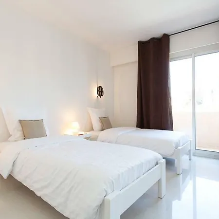 Sea View 3 Beds Next To Palais شقة كان