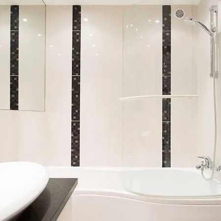 Sea View 3 Beds Next To Palais