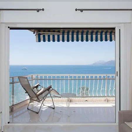 Sea View 3 Beds Next To Palais شقة