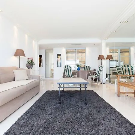 Sea View 3 Beds Next To Palais *